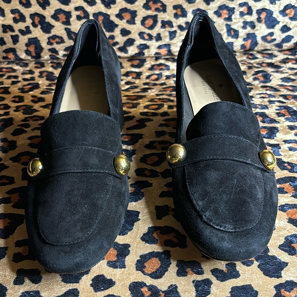 Kate Spade Helena suede heels with gold accent. Size 8